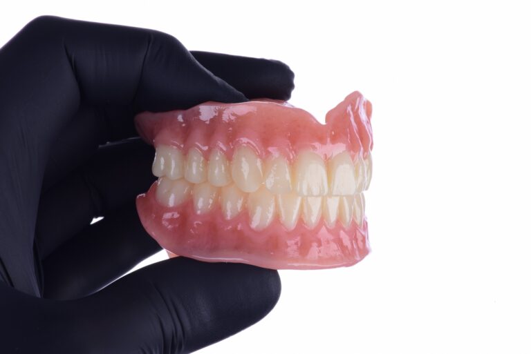 Denture (2)